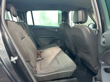 Opel Zafira Tourer - 8