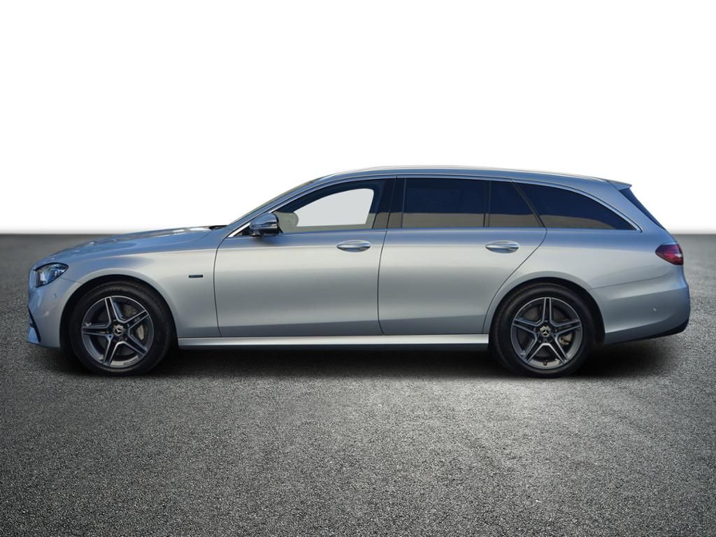 Fahrzeugabbildung Mercedes-Benz E 300 de T-Modell AMGLine + Avantgarde *PanoDach