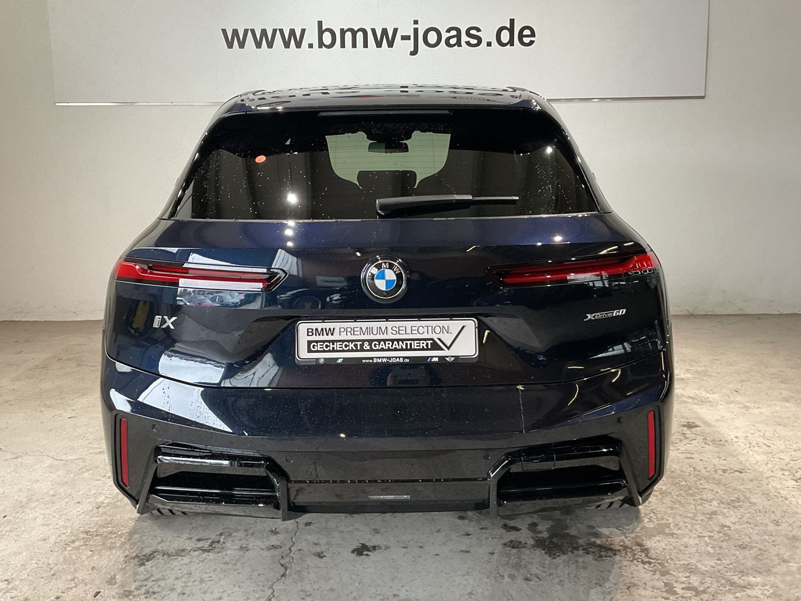 Fahrzeugabbildung BMW iX xDrive60 | Luftfederung | Sky Lounge | M-Spor