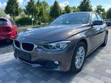 BMW 320 i Bmw Scheckheft Xenon 1.Hand - BMW 320 aus 2012: 320i
