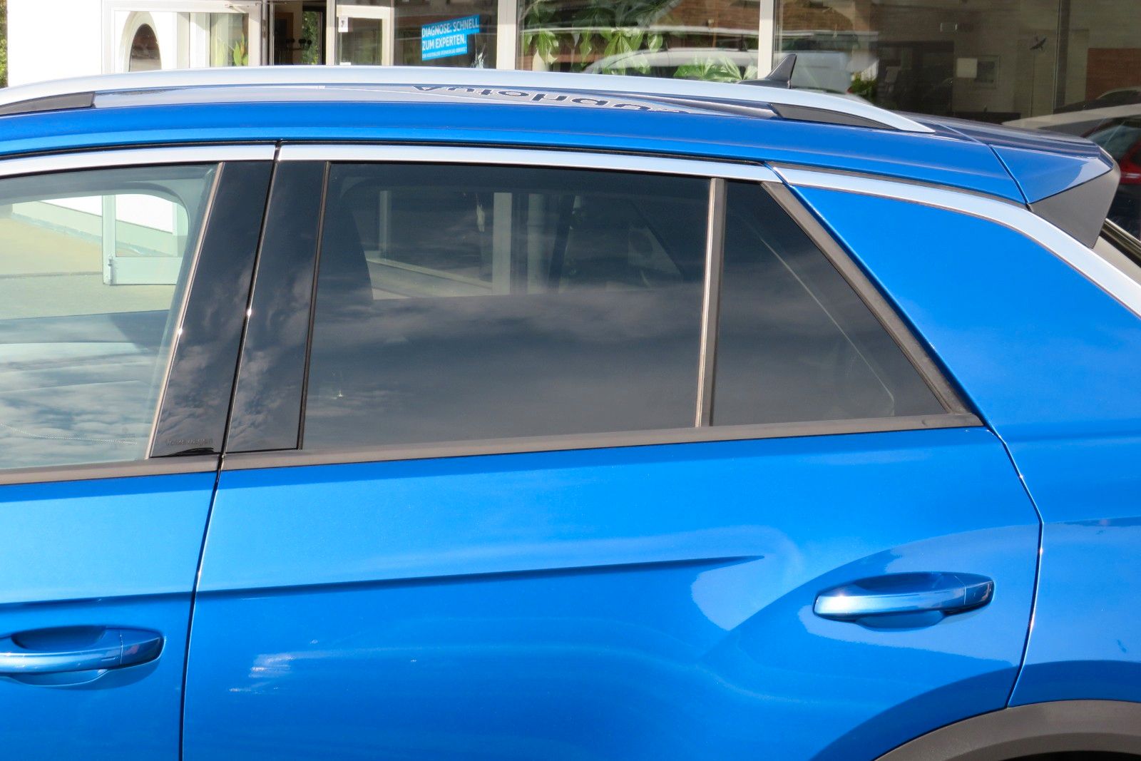 Fahrzeugabbildung Volkswagen T-Roc Style KAMERA ACC NAVI APP SITZH DIGI-COPI