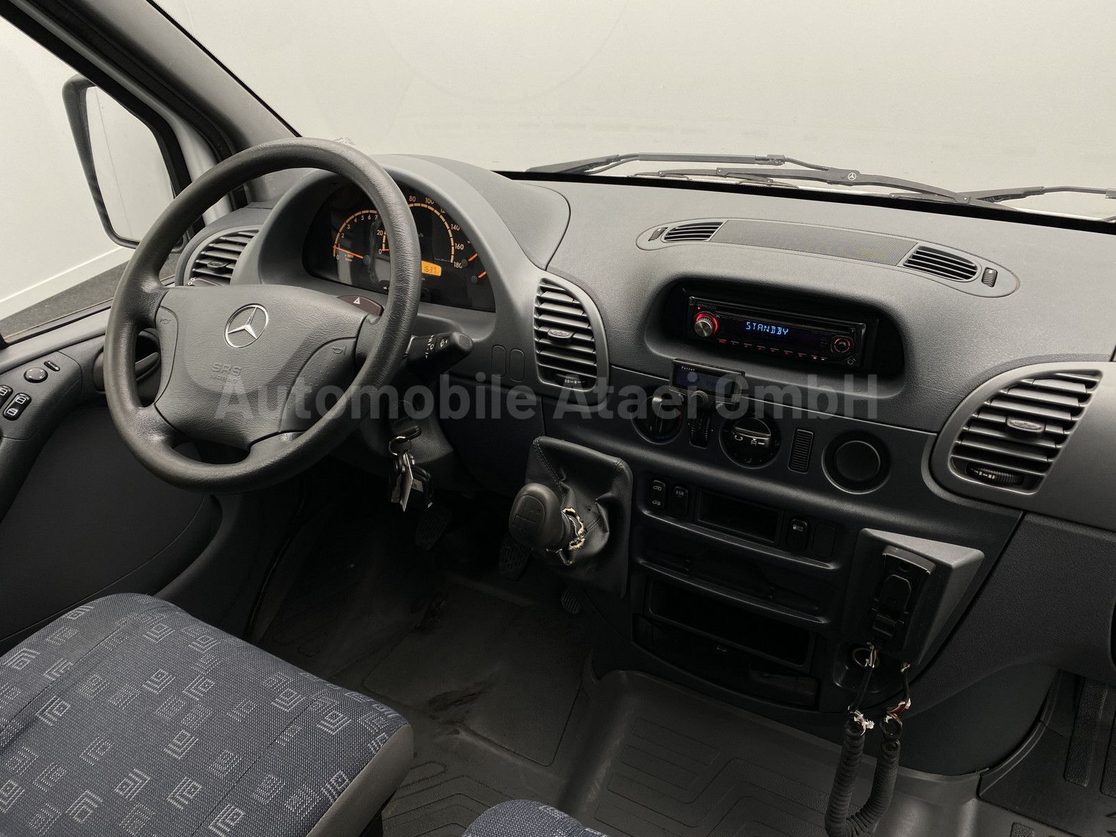 Fahrzeugabbildung Mercedes-Benz Sprinter 313 CDI *Behörde/Camper* MARKISE 3790