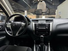 NISSAN Navara Double Cab 4x4 Sperre LED Temp 1. Hand