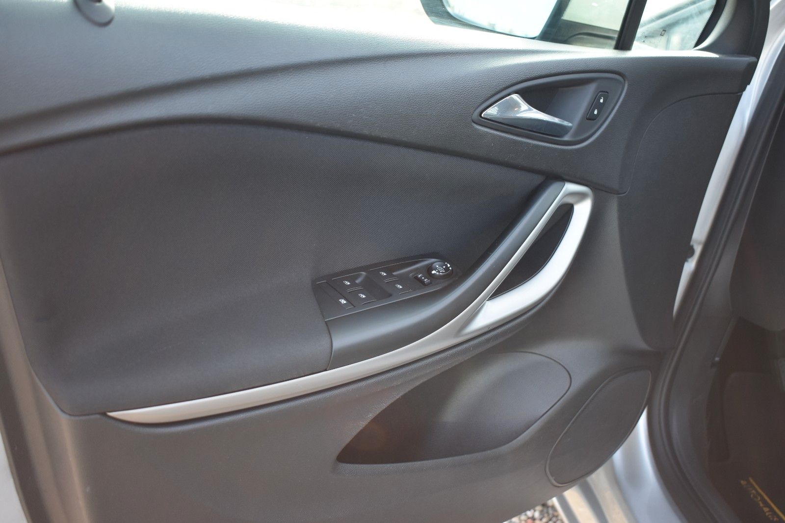 Fahrzeugabbildung Opel Astra K Sports Tourer Edition KLIMA/PDC/TEMPOMAT