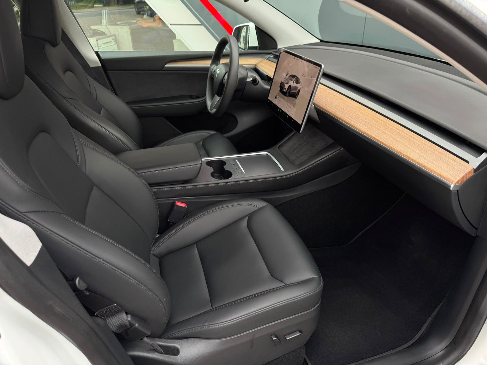 Tesla Model Y RWD Matrix LED Leder FSD SOH 95 foto 11