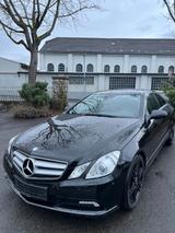 Mercedes-Benz E 350 E Coupe-130.000 KM!! - Mercedes-Benz mit Benzin-Antrieb: Coupe, 3.0