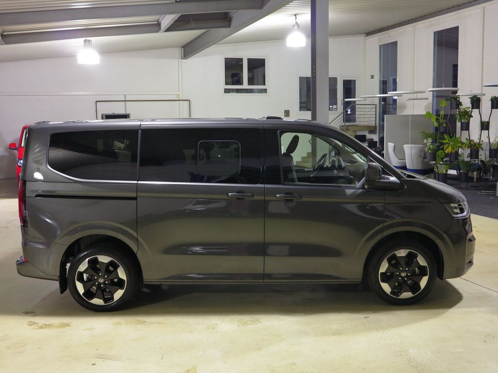 Image of Volkswagen T7 Caravelle