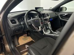 VOLVO V60 CROSS COUNTRY D4 / 1.H/ CARPLAY/ 2017/ AUTOM