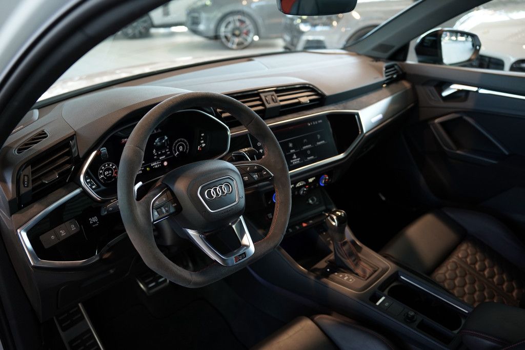 Audi Rsq3