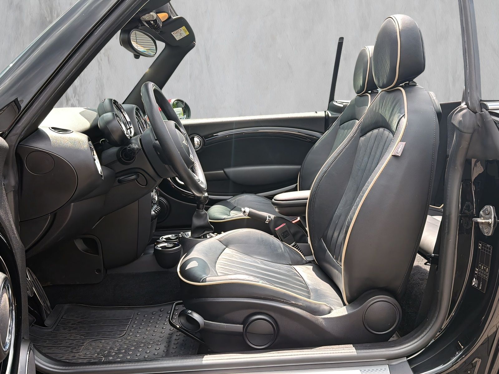 Fahrzeugabbildung MINI Cooper S Cabrio FACELIFT LEDER NAVI XENON H&K