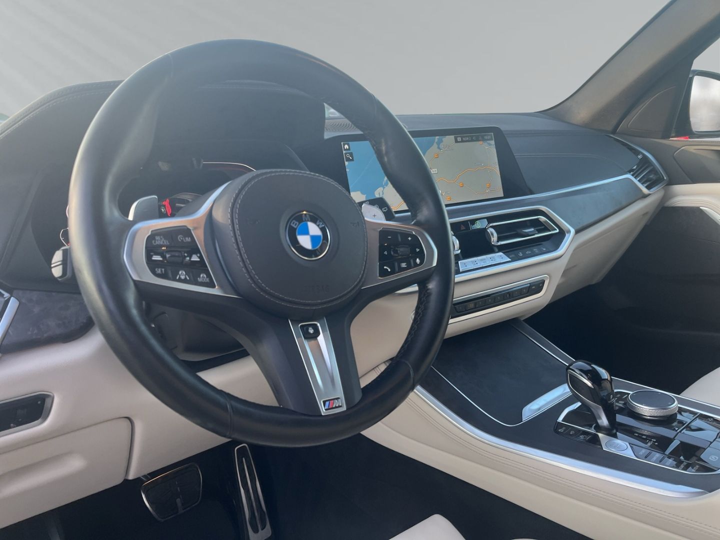 BMW X5 40d M Sport xDrive Laser HUD AHK Navi Leder foto 5