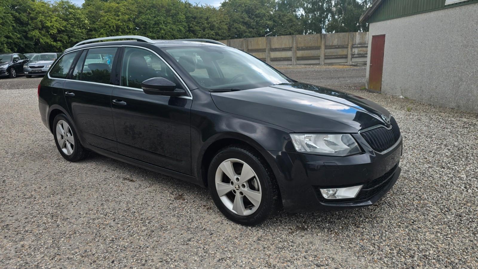 Skoda Octavia Combi Elegance TOP CONDITION