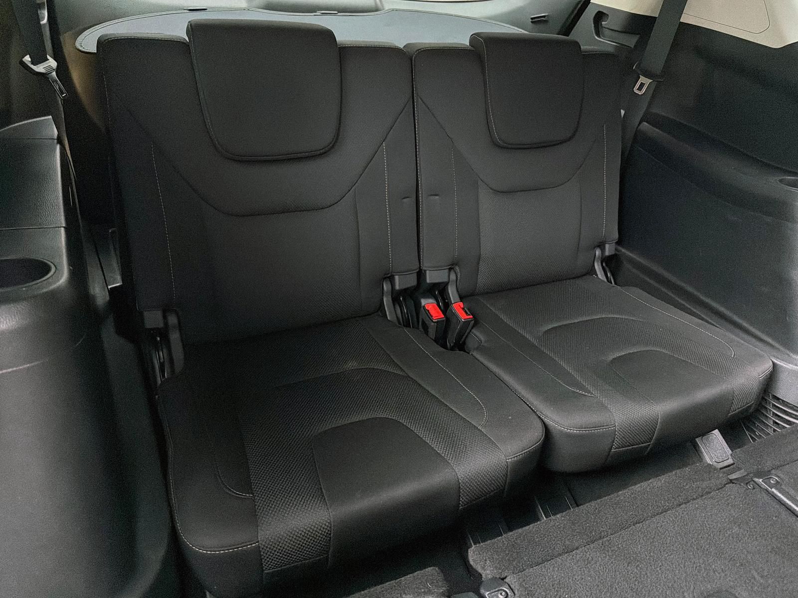 Fahrzeugabbildung Ford S-MAX 1.5 TITANIUM/7-SITZE/KEYLES/RCAM/NAV/PDC