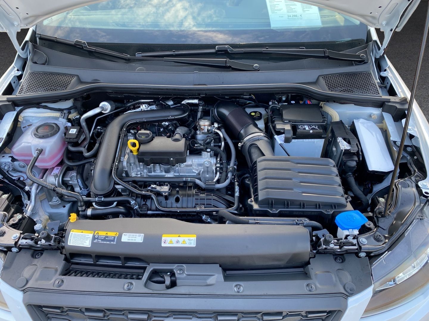 Fahrzeugabbildung SEAT Ibiza Style Road Ed. *SHZ*NAVI*PDC*CAM*Full-Link