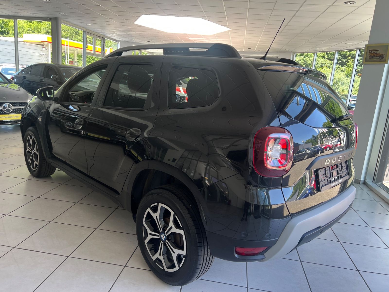 Fahrzeugabbildung Dacia Duster II Celebration *NAVI*KAMERA*SITZH*