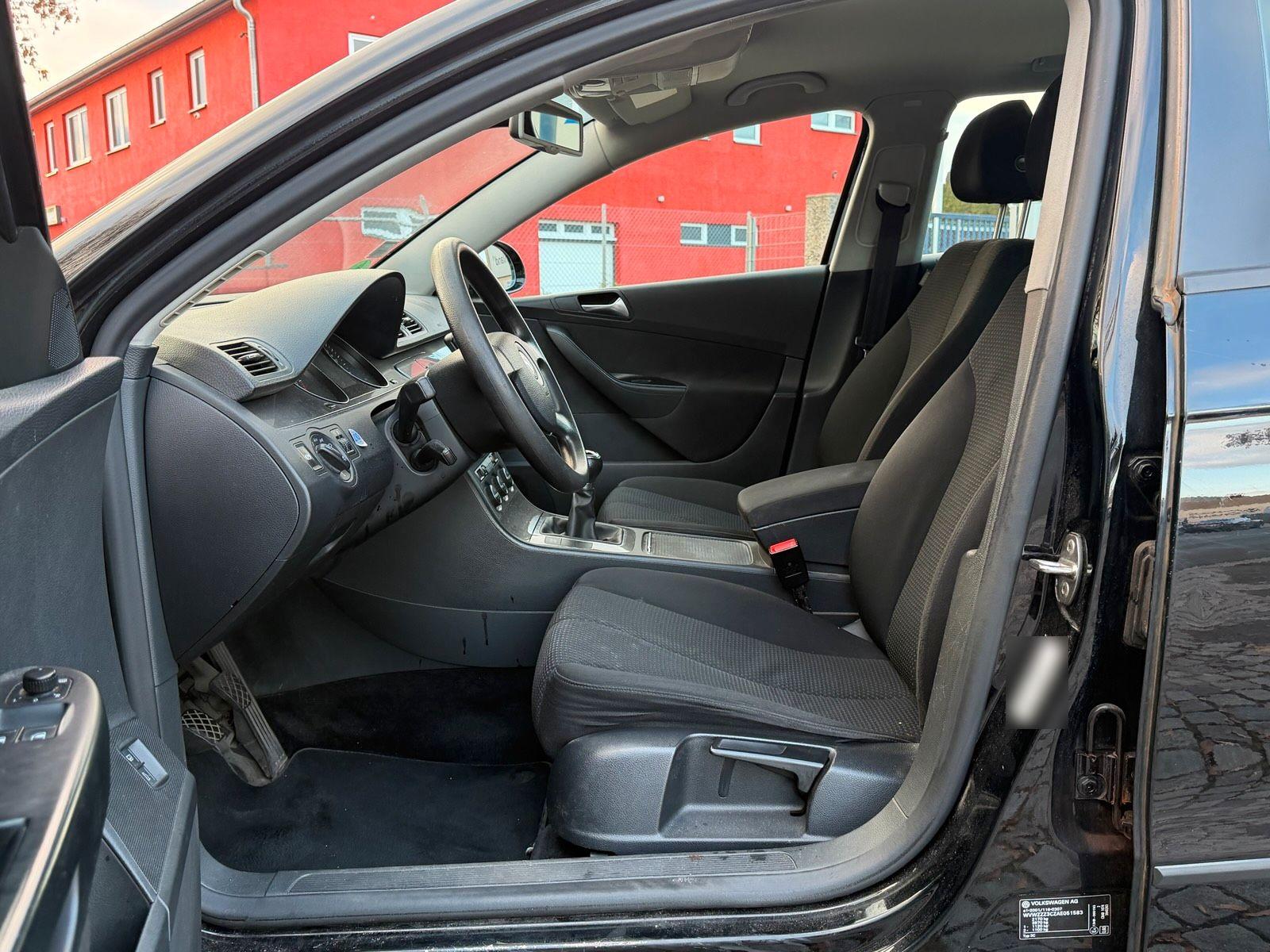 Volkswagen Passat 2010 — photo 9