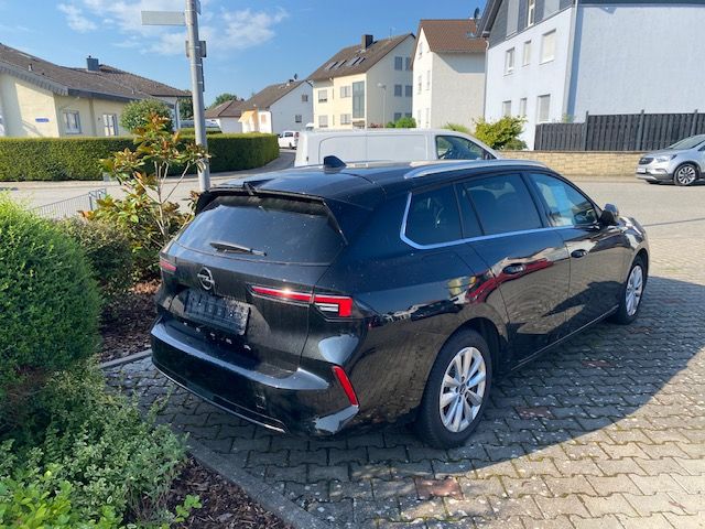 Fahrzeugabbildung Opel Astra L ST 1.5 D Elegance Start/Stop // Navi, RF