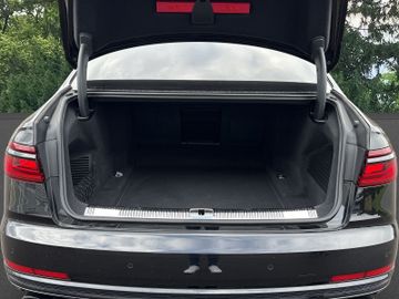 Audi S8 - 10