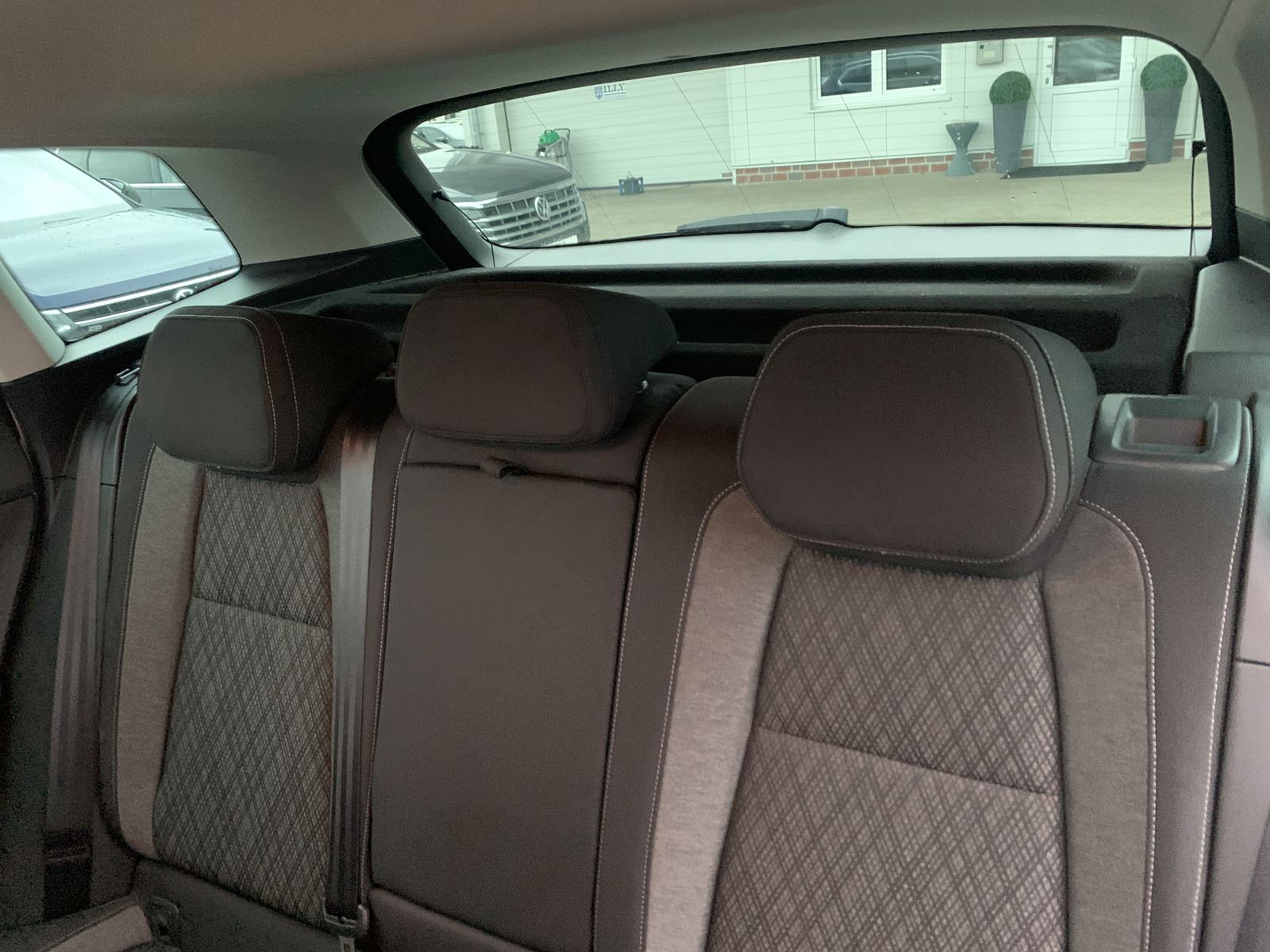 Fahrzeugabbildung SKODA Karoq 2.0 TDI*4x4*LED*Cam*ACC*Navi*PDC*Spur*