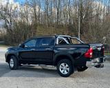 Toyota Hilux 2.4D 4x4 Double Cab Duty Comfort - schwarze Toyota Hilux