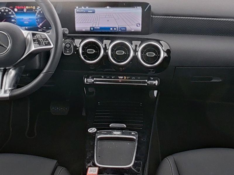 Mercedes-Benz A-Class PROGRESSIVE+TOTW+CARBON+ILS+KAM+LED+NAVI, миниатюра 5