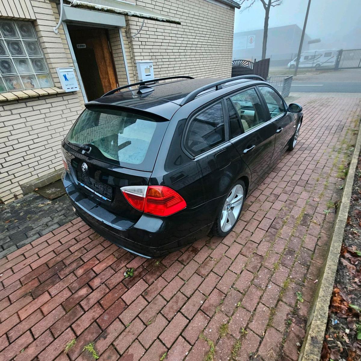 BMW 320 2007 — photo 6