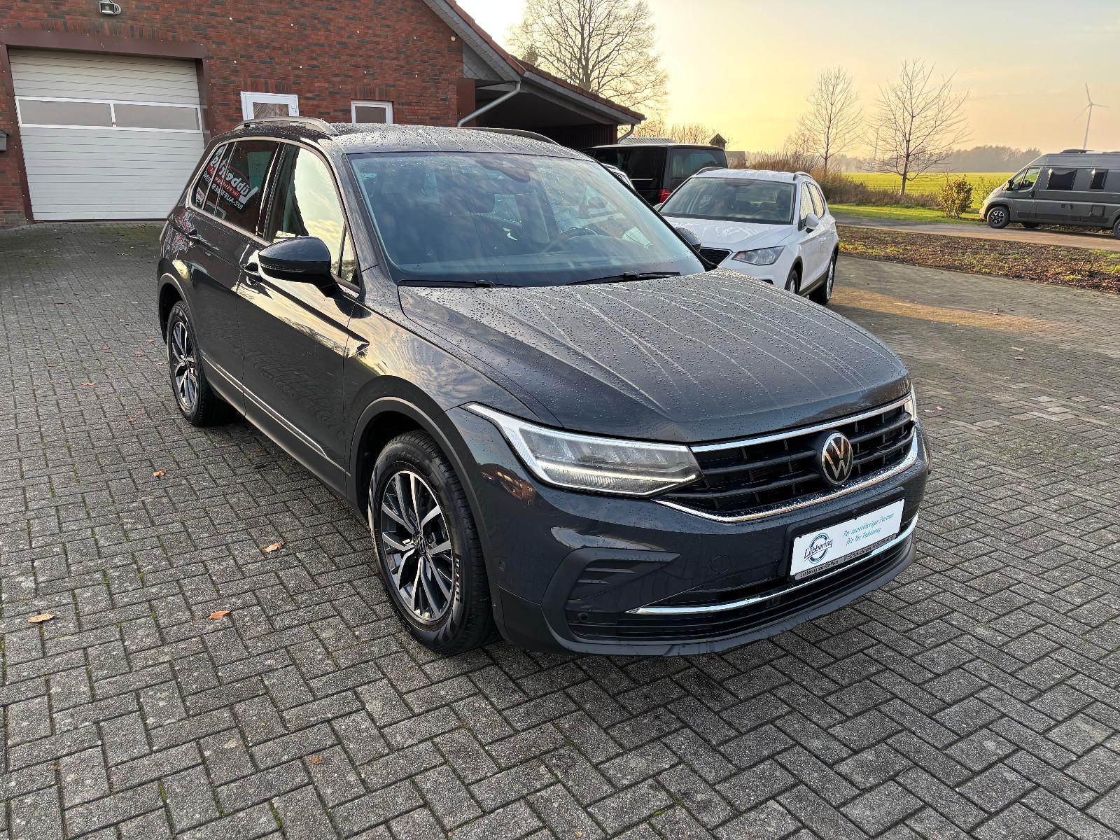 Volkswagen TIGUAN LIFE TSI  NAVI/AHK/LED/R-KAM./E-HECKKL.