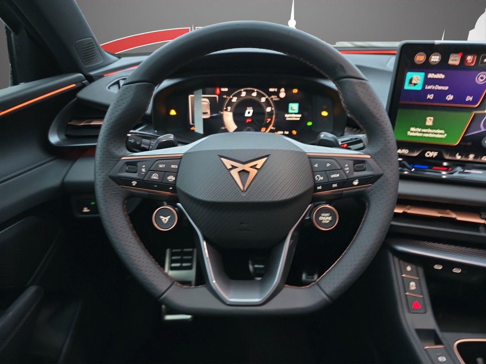 Fahrzeugabbildung CUPRA Terramar 2.0 TSI VZ DSG 4Drive MATRIX/PANO/20"