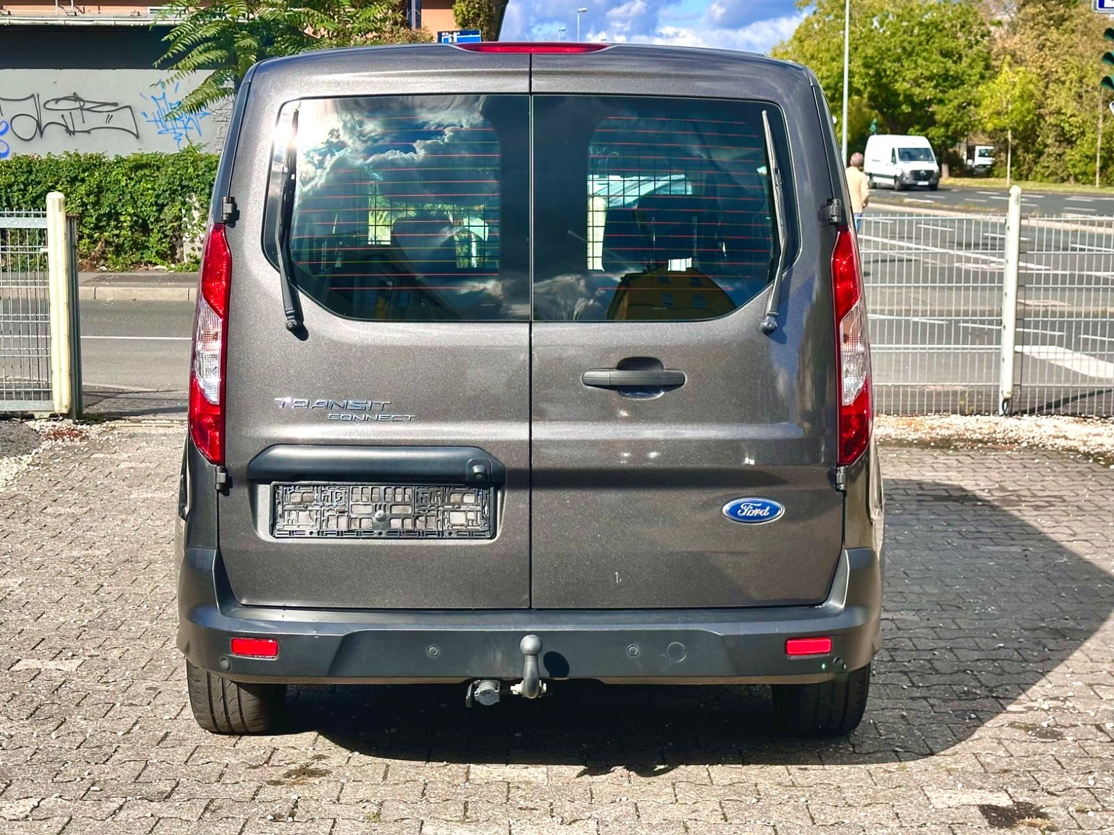 Fahrzeugabbildung Ford TRANSIT CONNECT HALBKASTEN LANG TREND*AUTOM.*