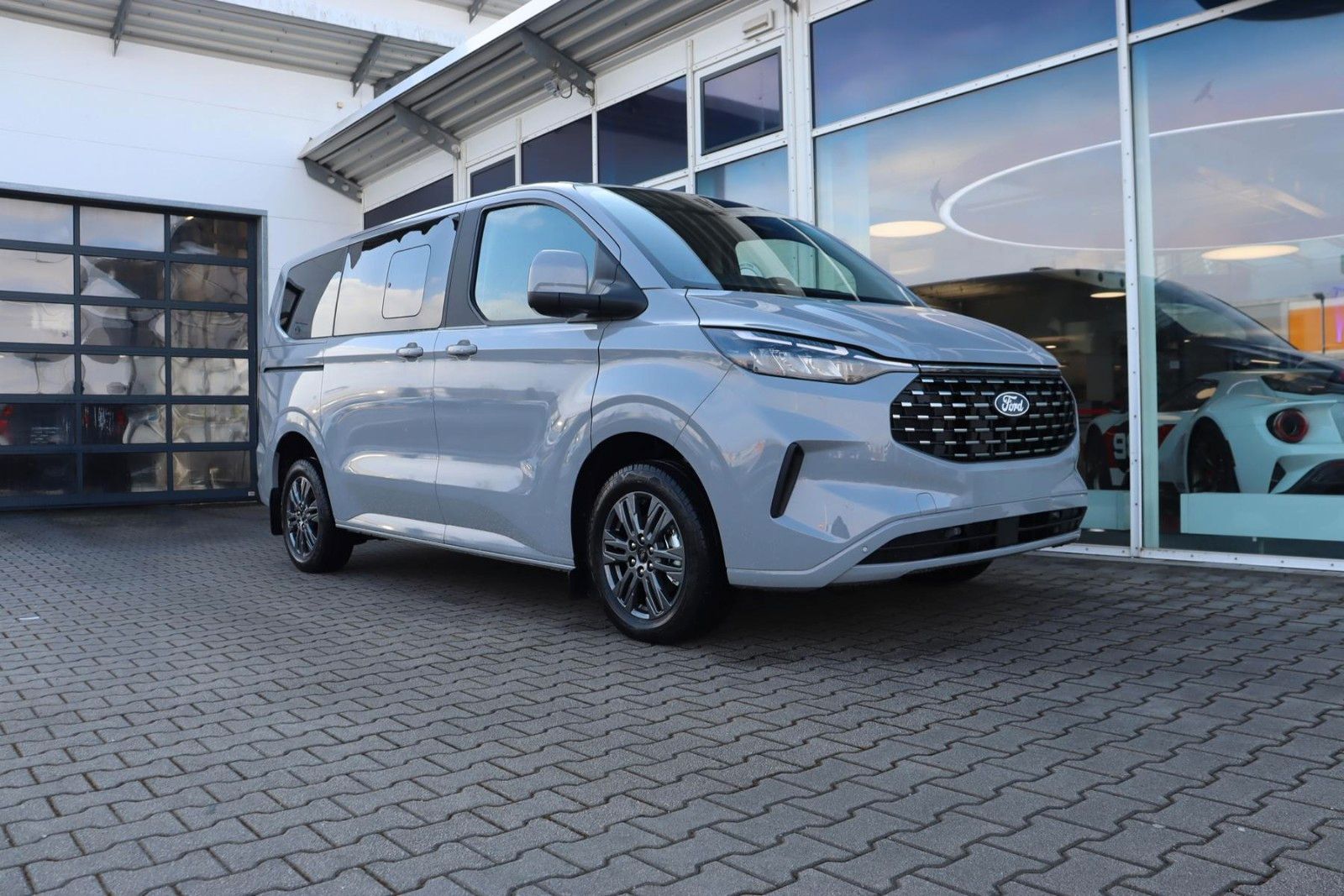 Ford Tourneo Custom Titanium 2.0 EcoBlue 320/L1 B&O