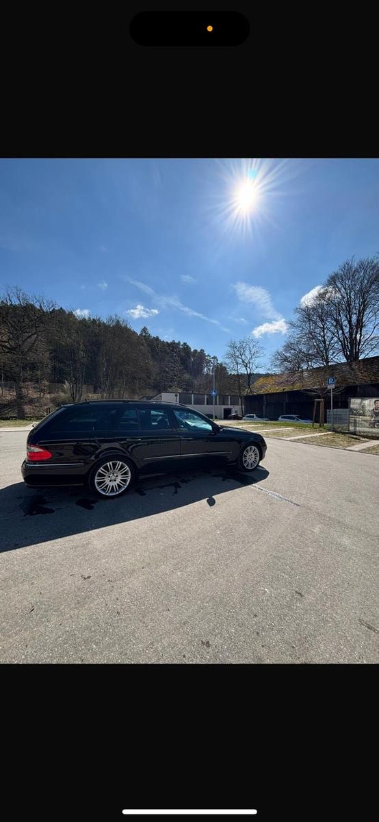Mercedes-Benz E200, 2009