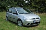 Ford Fiesta 1.4 16V Ghia Ghia - Ford Fiesta aus 2003: Ghia