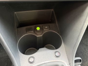 Bild 15 VW Polo V 6R Comfortline SHZ+KLIMA+ALU+BT+ALLWETTER