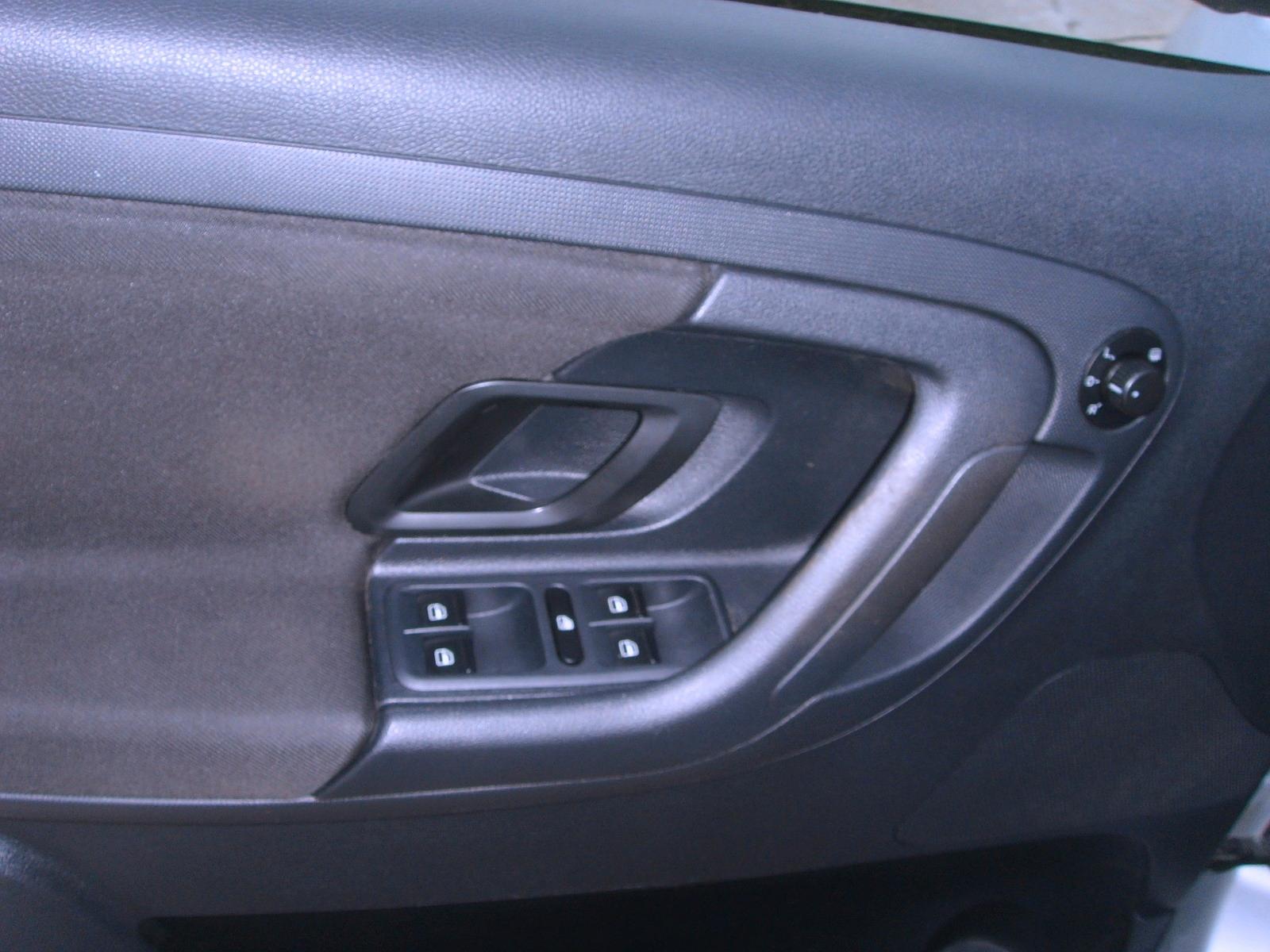 Skoda Fabia 2011 — photo 11