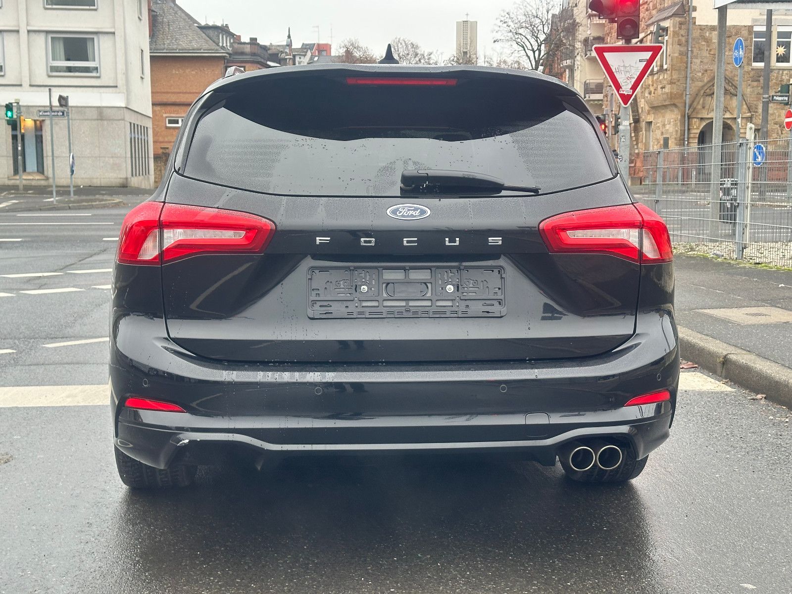 Fahrzeugabbildung Ford FOCUS TURNIER 2.0 ST-LINE ECOBLUE*1.HAND+AUTOM.*