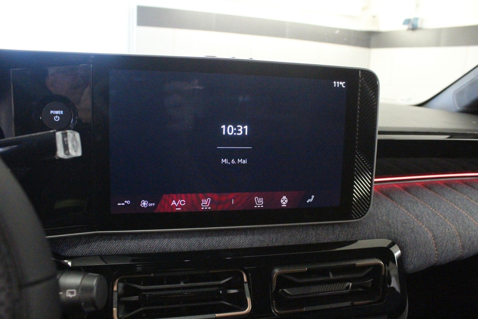 Fahrzeugabbildung Renault R 4 150 Comfort Range Techno*Winterpaket*