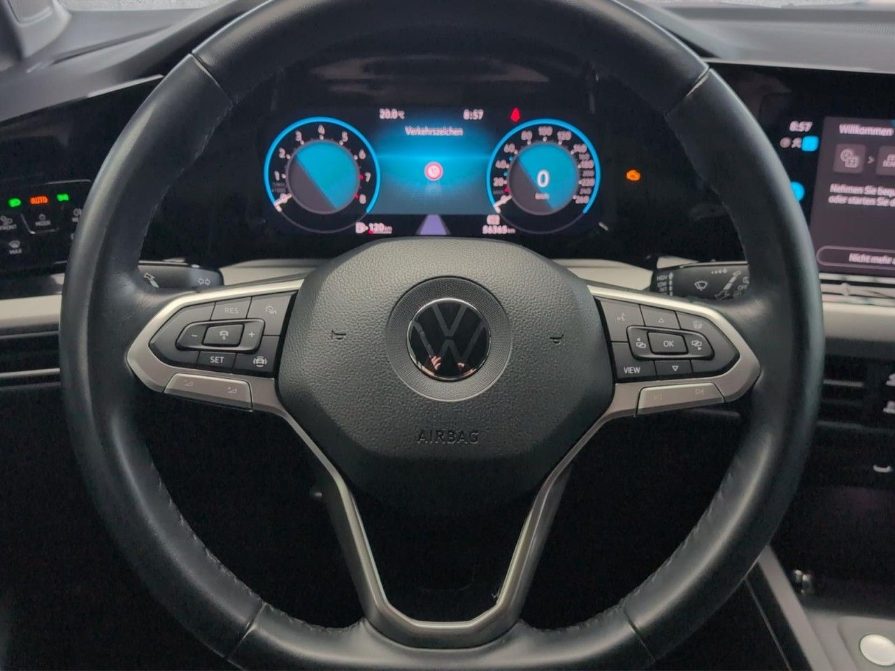 Golf Life 1.5 TSI Klima Navi Rückfahrkamera