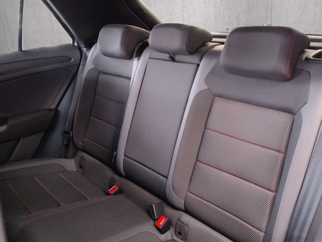 T-Roc Sport 1.5 TSI DSG Klima Navi Einparkhilfe