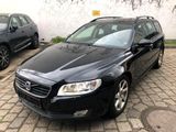 Volvo V70 Kombi Linje Svart| 1.HAND| BI-XENON| SZH|PDC - Volvo V70 aus 2015
