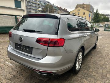 Volkswagen Passat Variant - 10