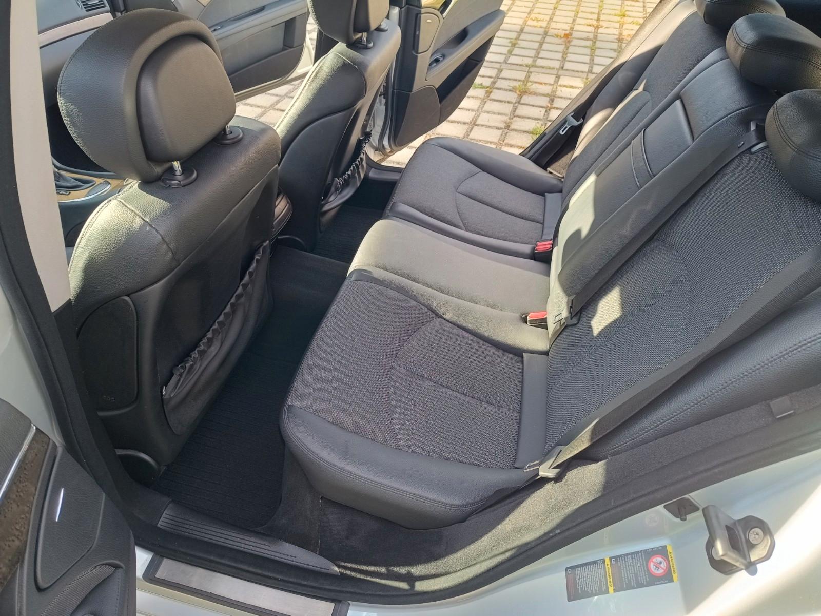 Mercedes-Benz E220 2009 — photo 13