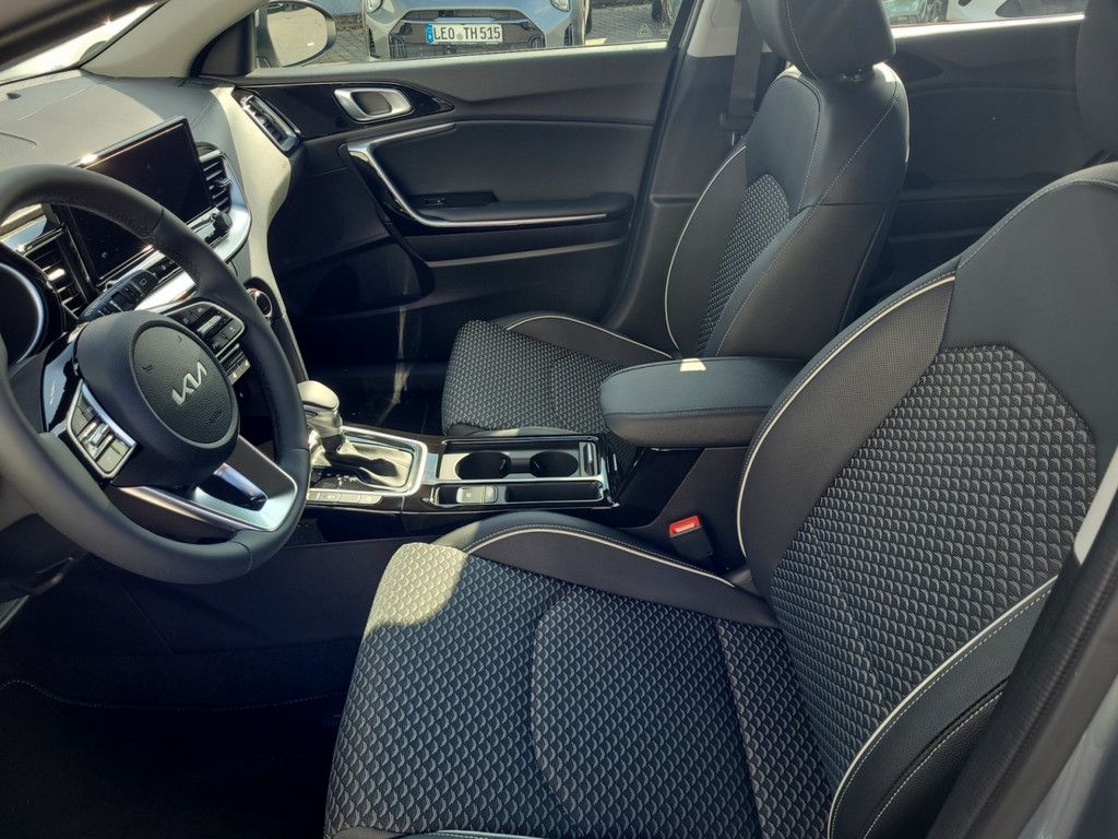 Fahrzeugabbildung Kia Xceed 1.4 T-GDI DCT Spirit XClusive Paket