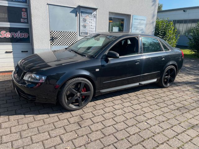 Audi S4 Lim. 4.2 quattro, HUAU neu, wenig KM