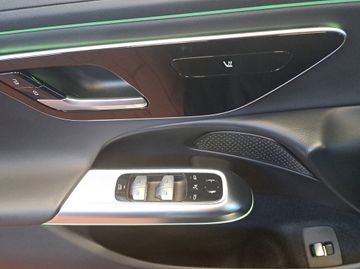 Mercedes E 220 - 6