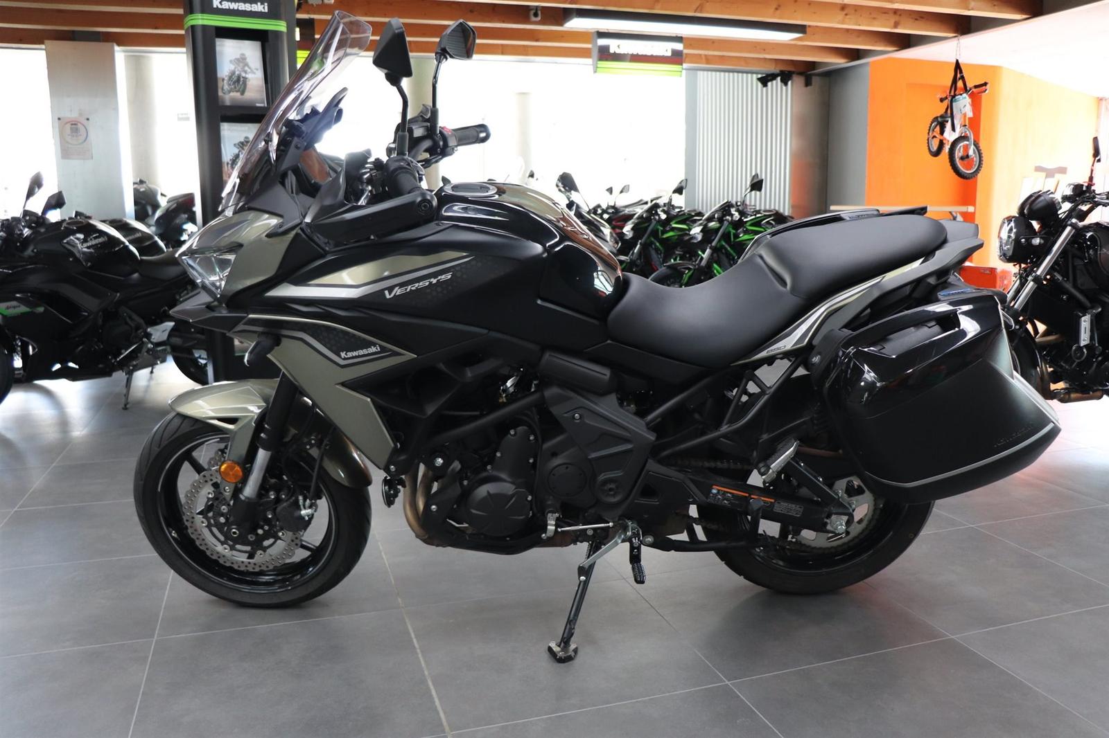 Kawasaki Versys 650 Tourer | viel Zubehör | Garantie -