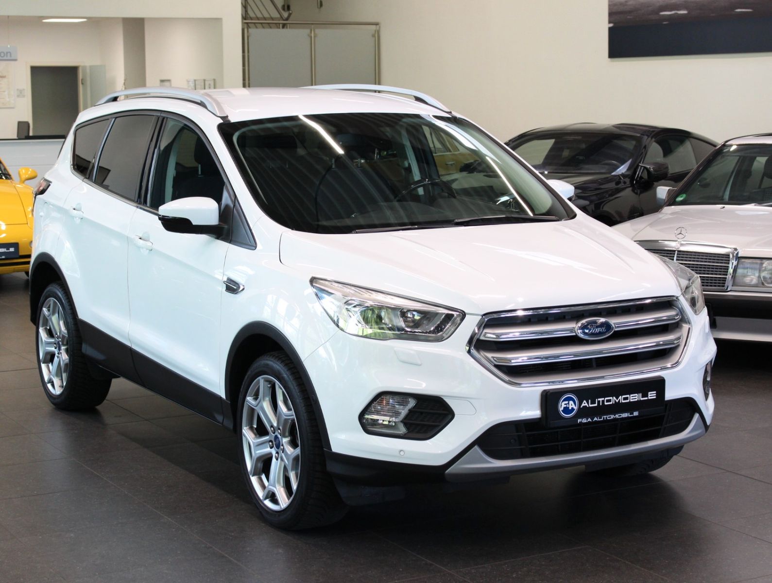 Fahrzeugabbildung Ford Kuga 1,5 EcoBoost 4x2 Titanium*Kamera*Navi
