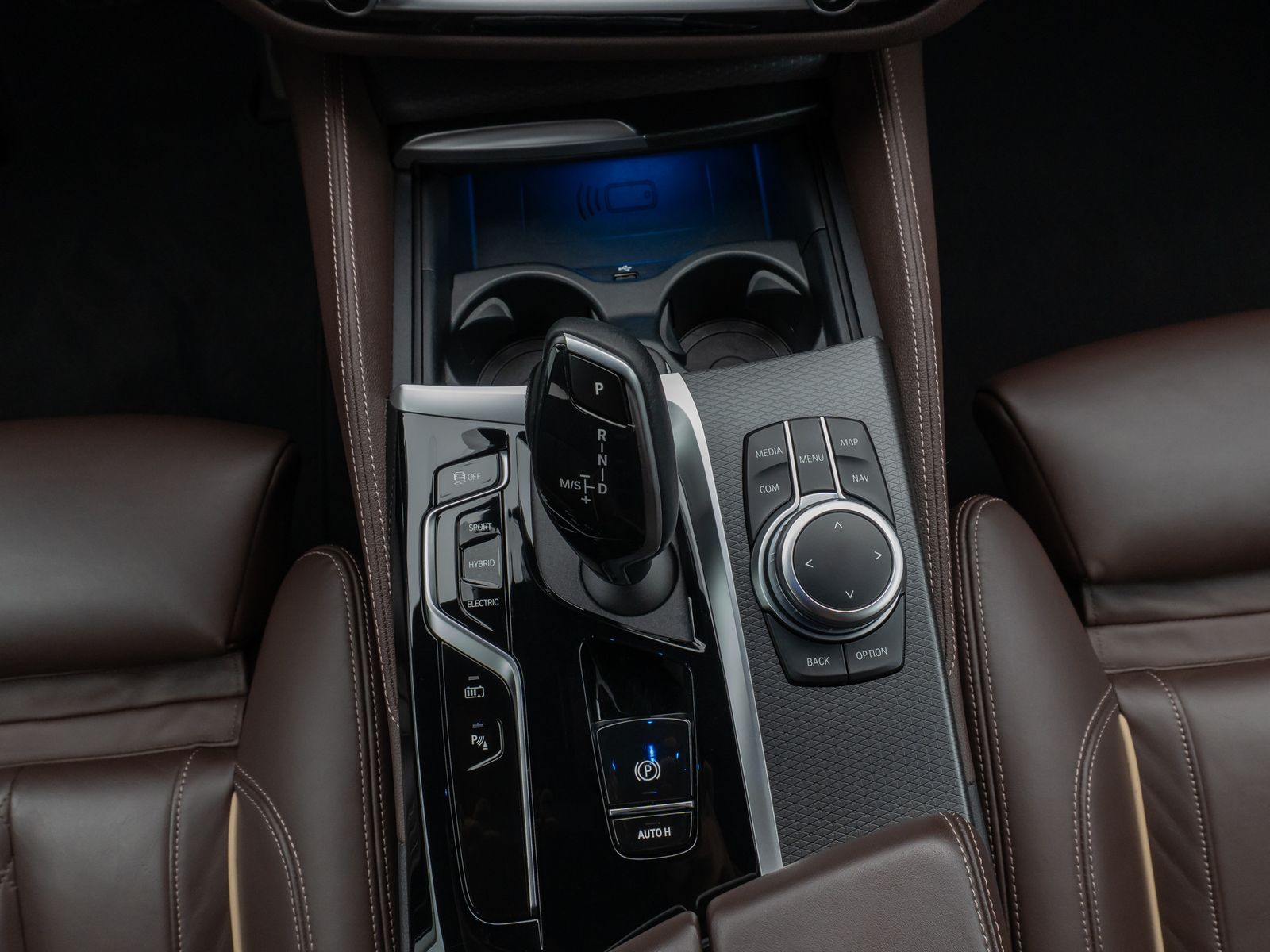 Fahrzeugabbildung BMW 530e M Sport Kamera DAB DrivAssist Komfort AHK