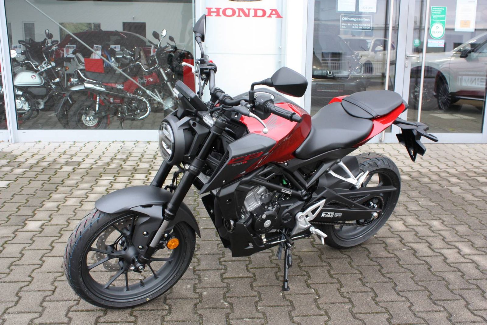 Fahrzeugabbildung Honda CB 125 R