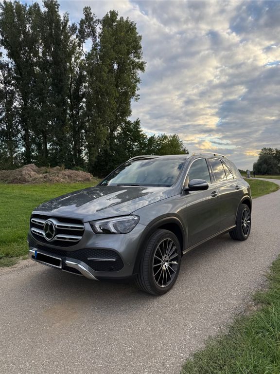 Image of Mercedes-Benz GLE 300
