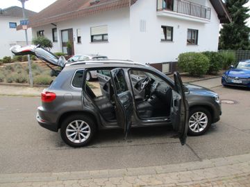Volkswagen Tiguan - 9